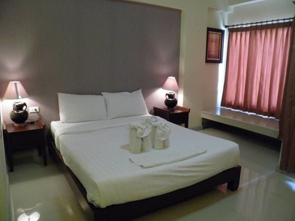 Chivapuri Residence Bangsaen Chonburi Buitenkant foto