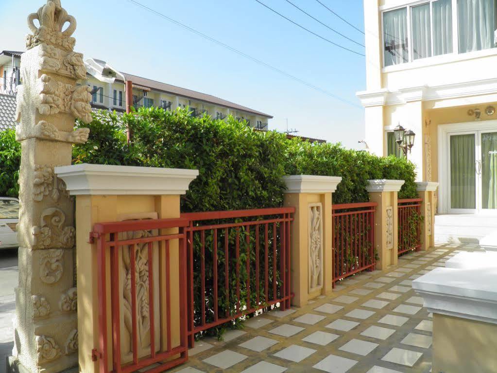 Chivapuri Residence Bangsaen Chonburi Buitenkant foto