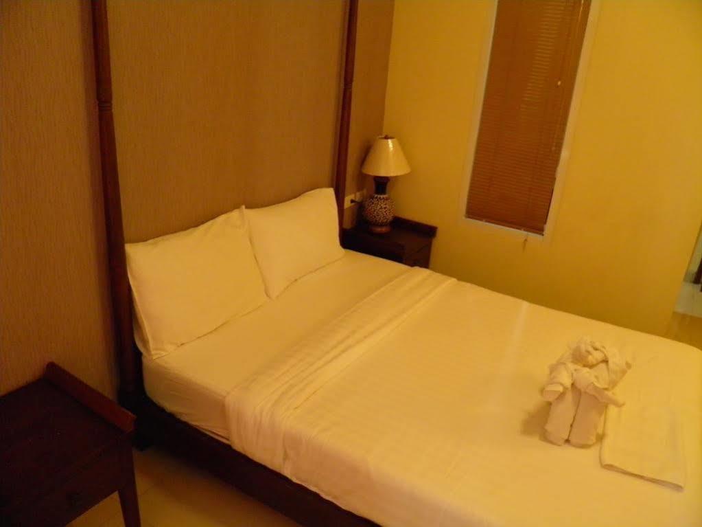 Chivapuri Residence Bangsaen Chonburi Buitenkant foto