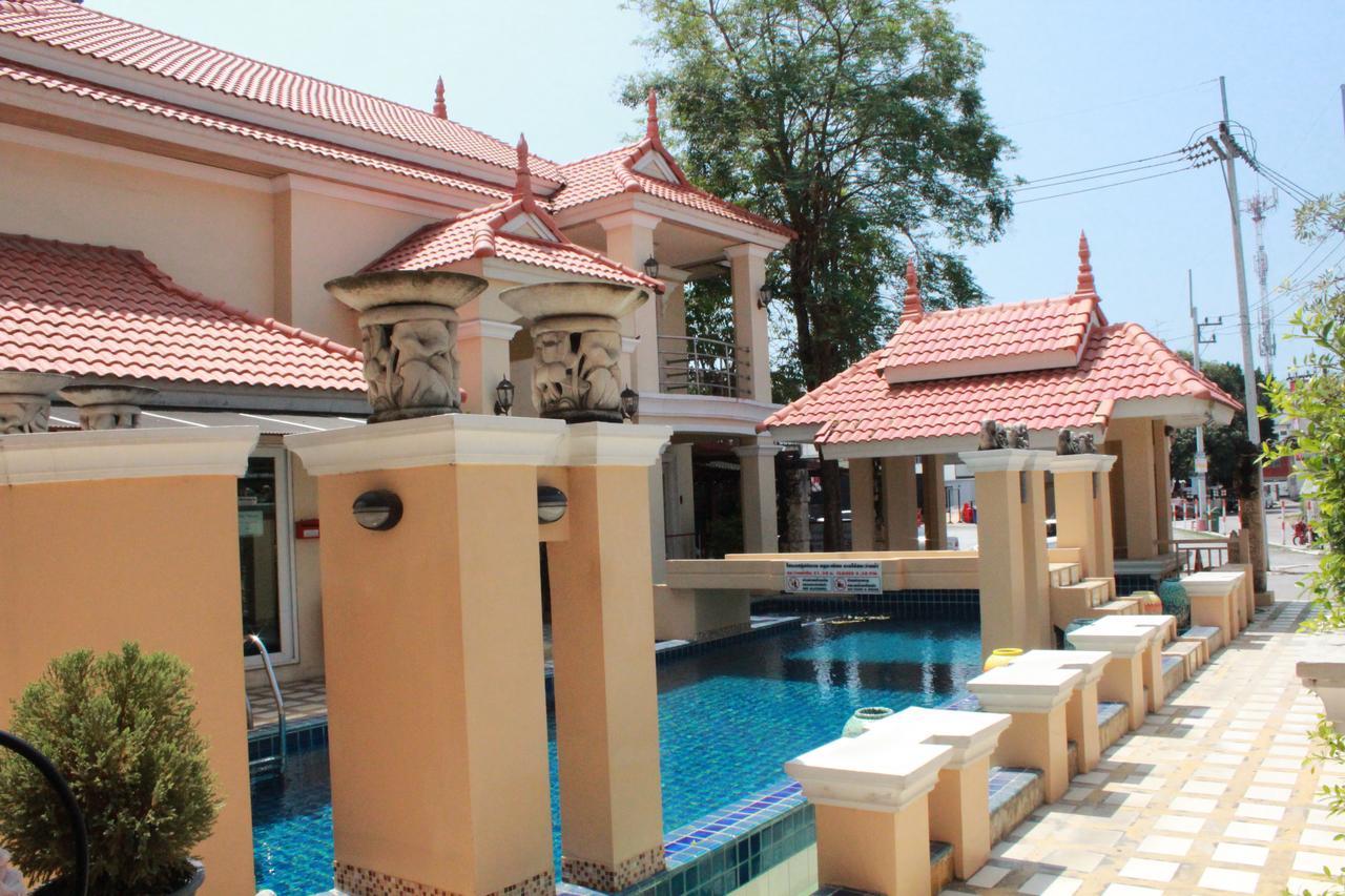 Chivapuri Residence Bangsaen Chonburi Buitenkant foto