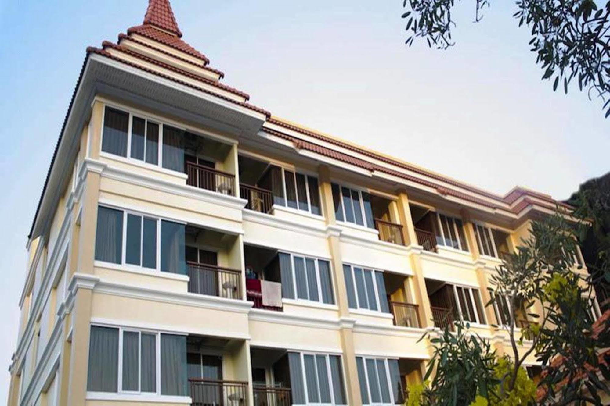 Chivapuri Residence Bangsaen Chonburi Buitenkant foto