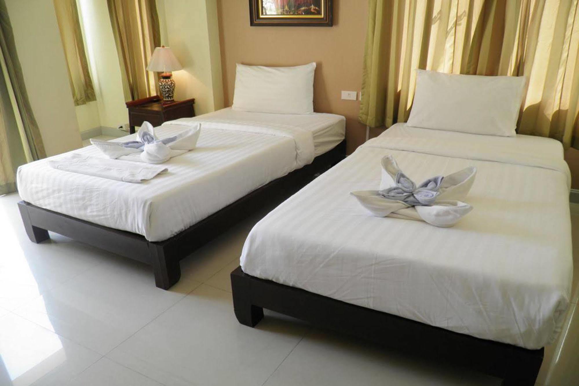 Chivapuri Residence Bangsaen Chonburi Buitenkant foto
