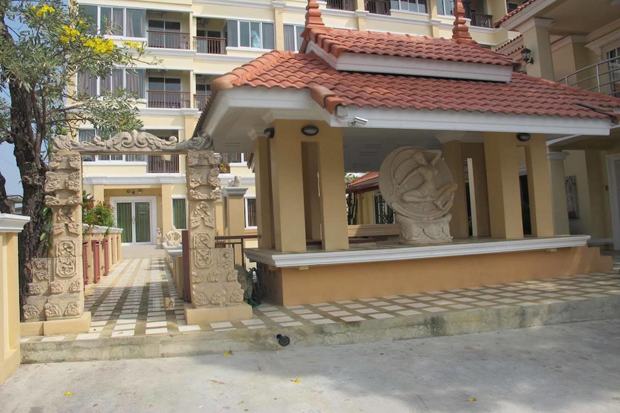 Chivapuri Residence Bangsaen Chonburi Buitenkant foto